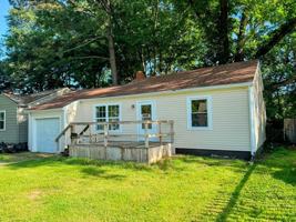featured image of 2324 E Riverside Dr