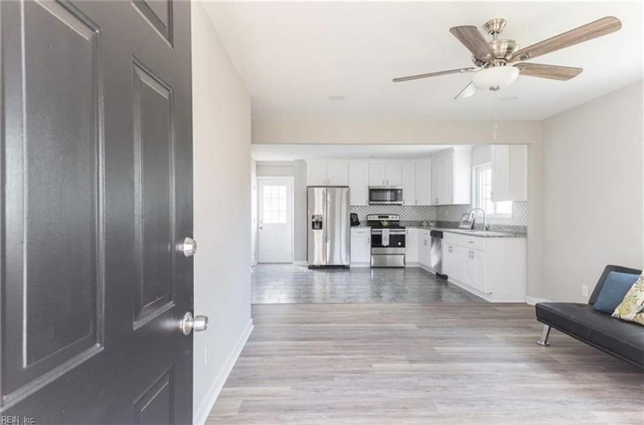 5425 Silbert Rd - Photo 3 of 13