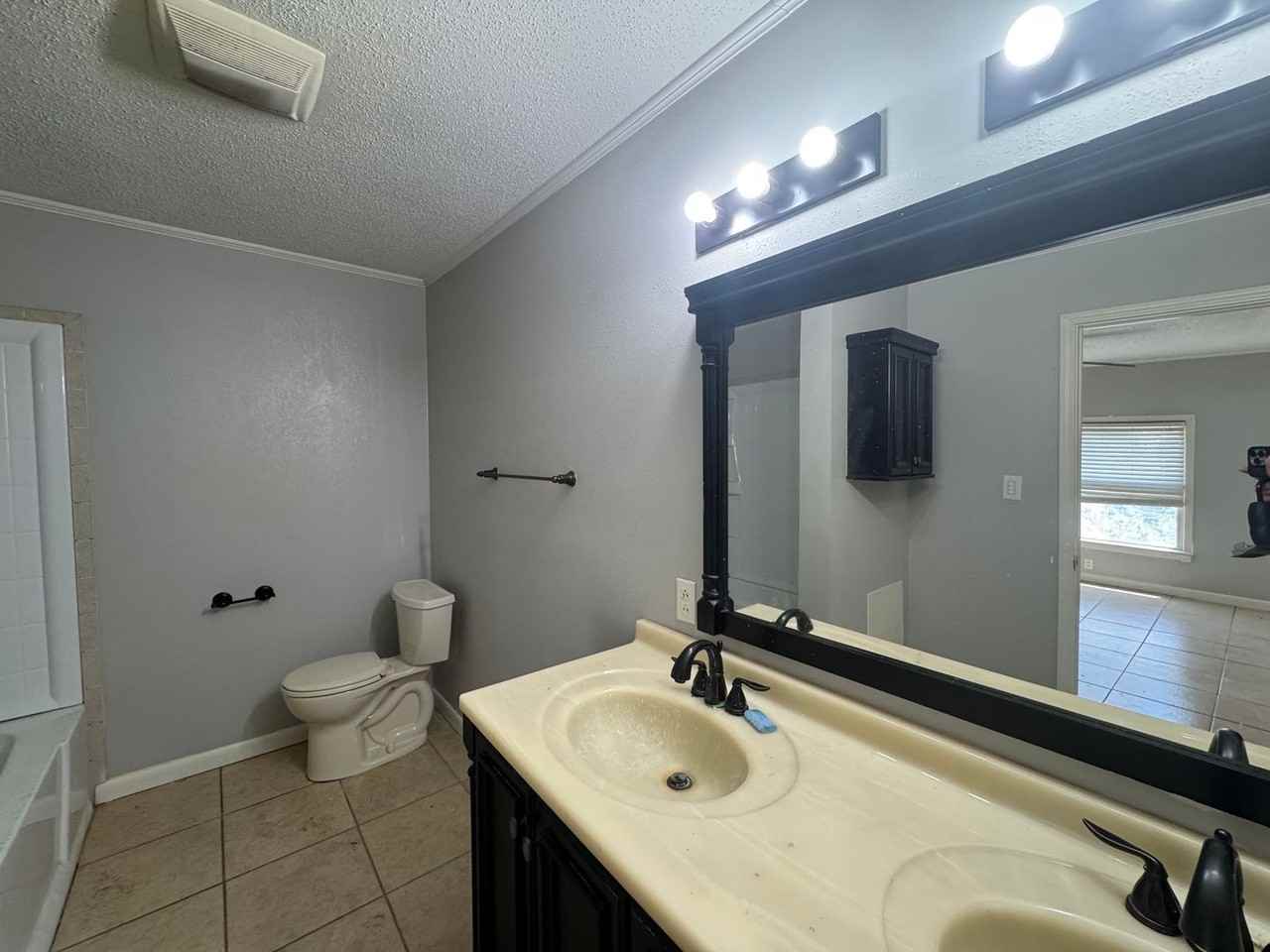 864 Lost Gold Rd - Photo 5 of 9