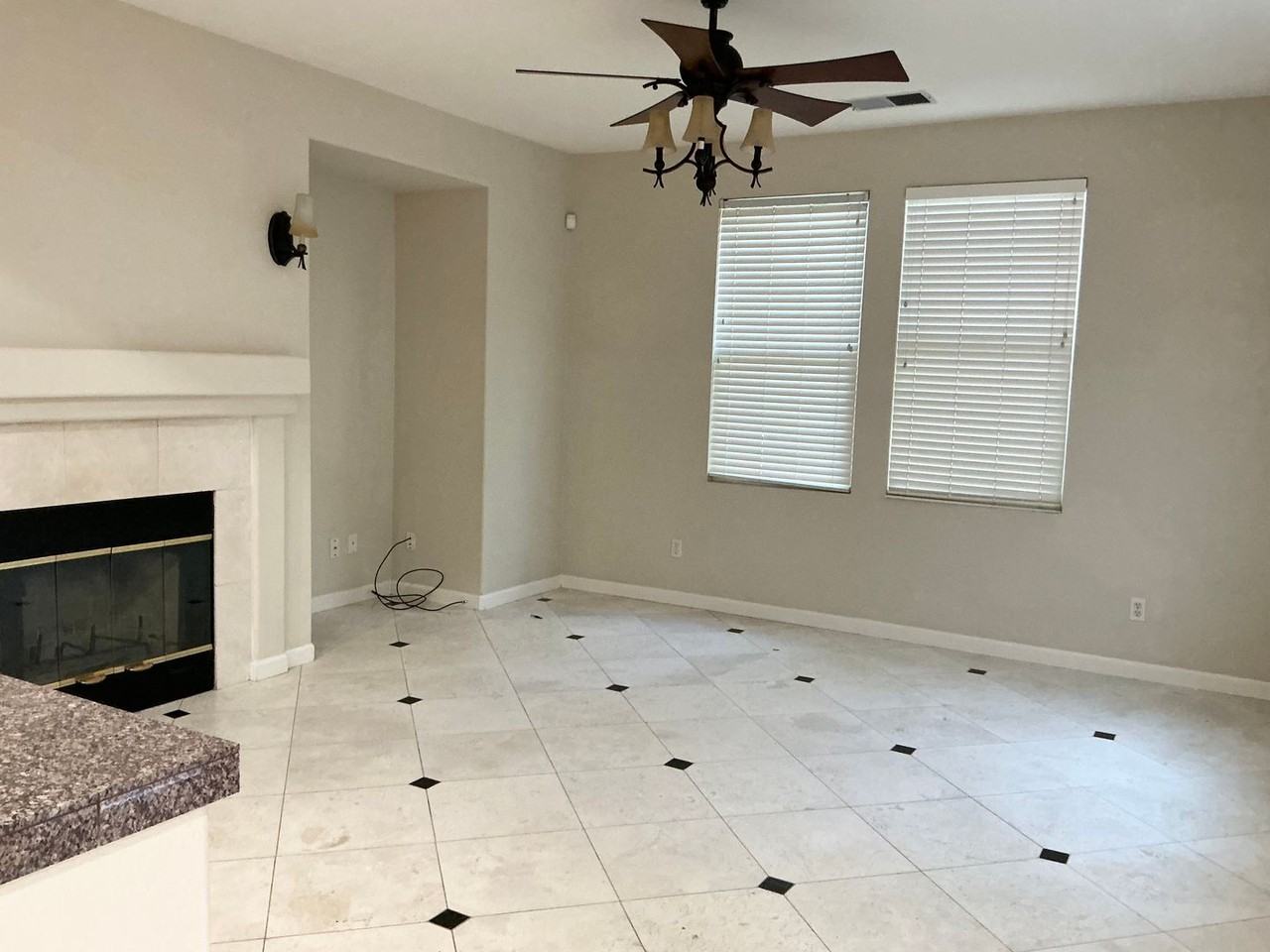 918 Mason Ct - Photo 6 of 16
