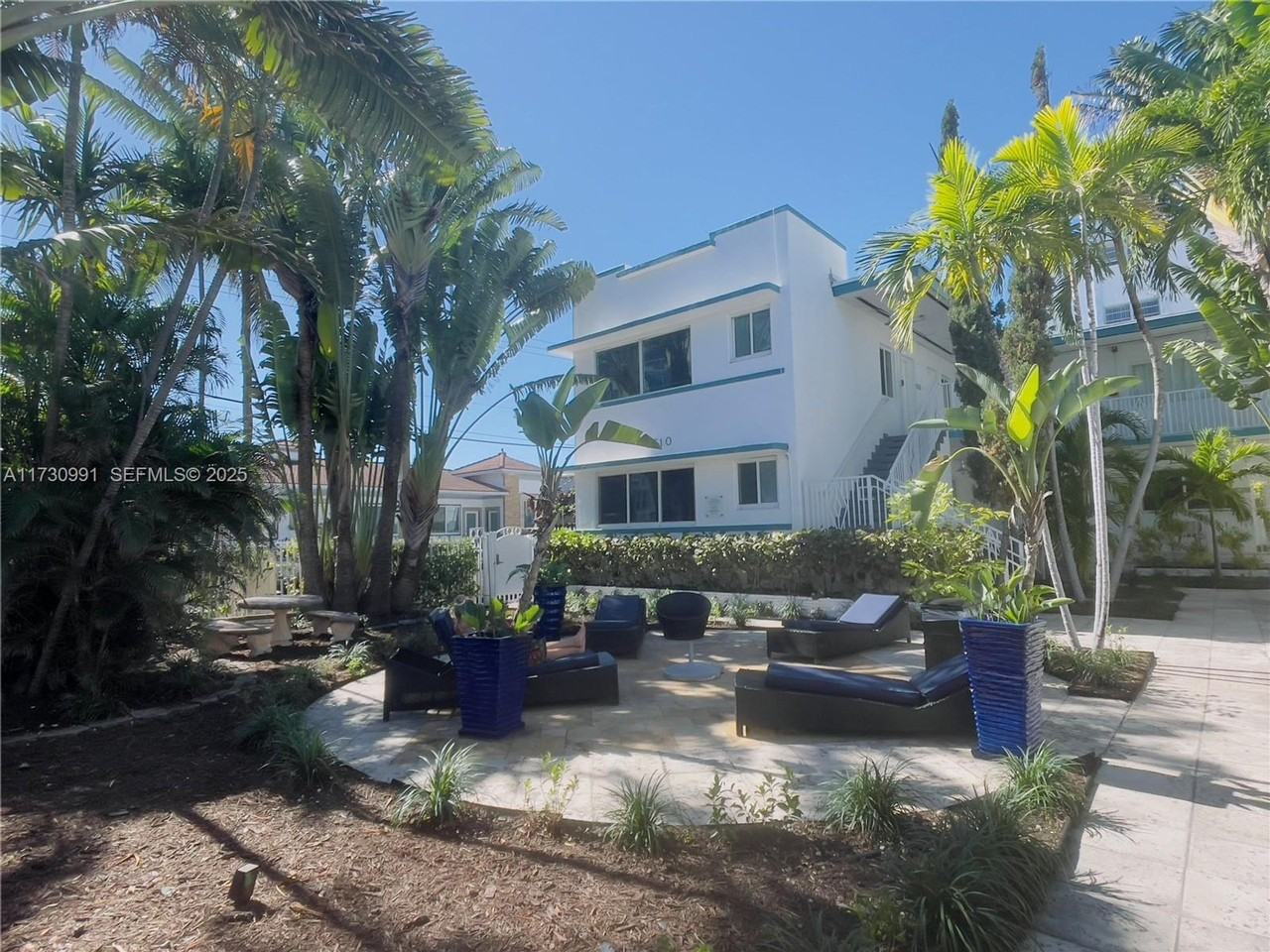 Beachside Apartments in North Miami Beach - Photo 4 of 13