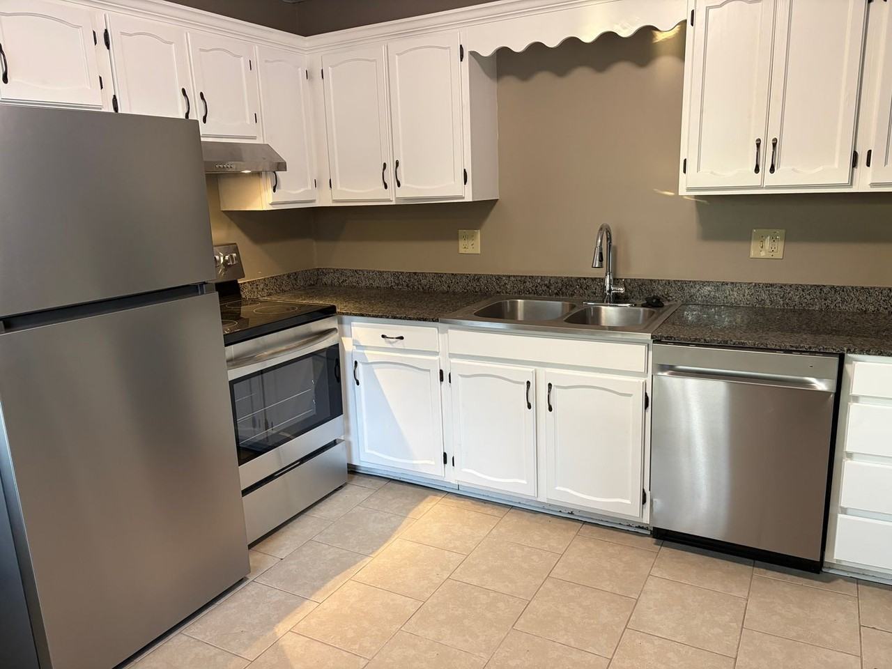 5532 Nw Homer White Rd - Photo 3 of 17