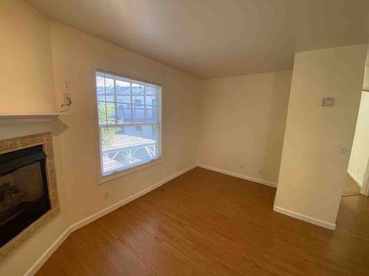 790 Lighthouse Ave - Photo 6 of 25