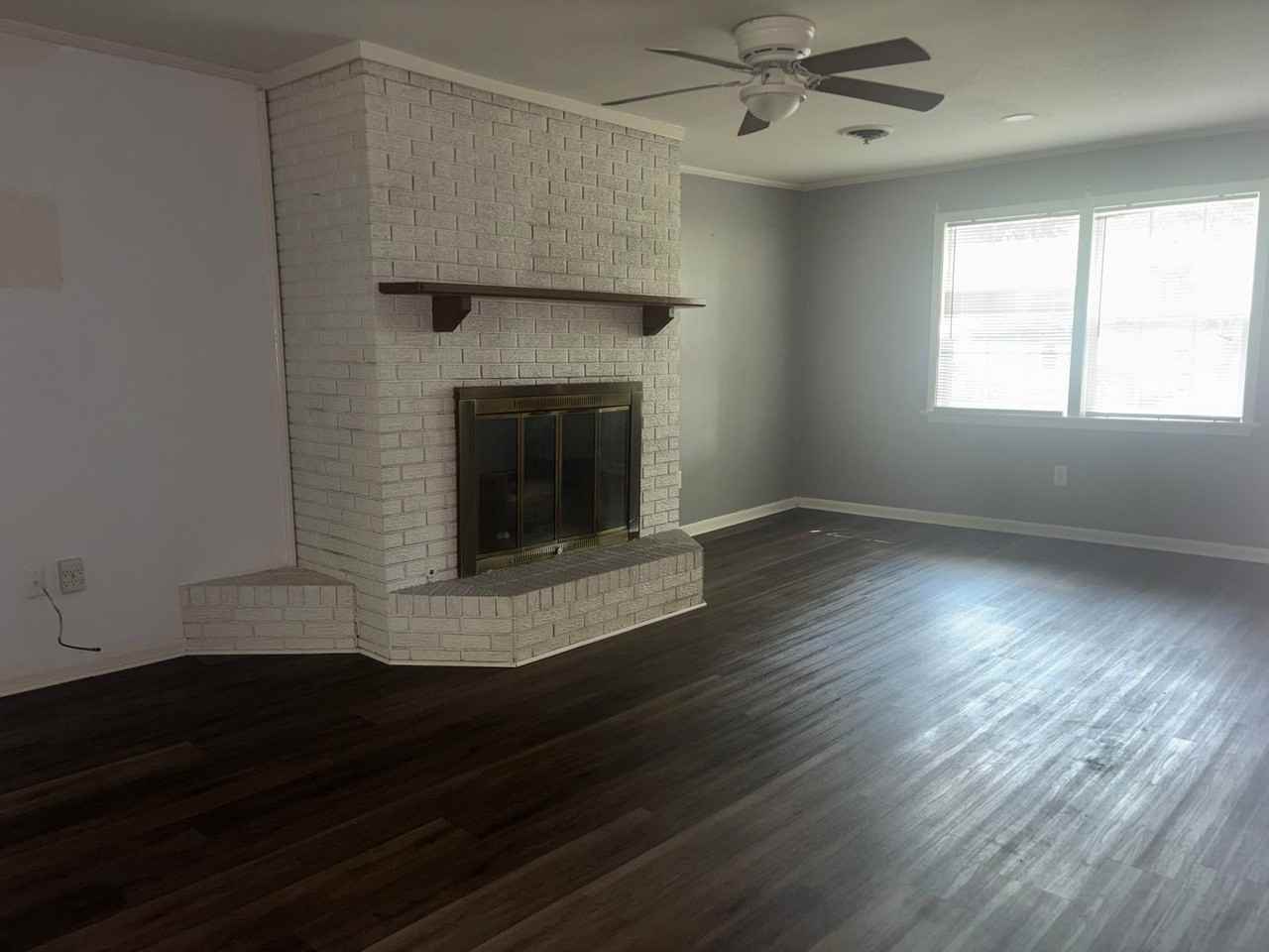 1140 Autumn St - Photo 4 of 8
