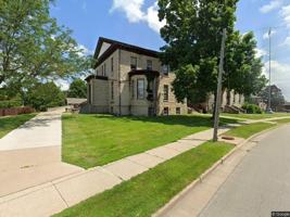 featured image of 30 30 N Elm Street-220
