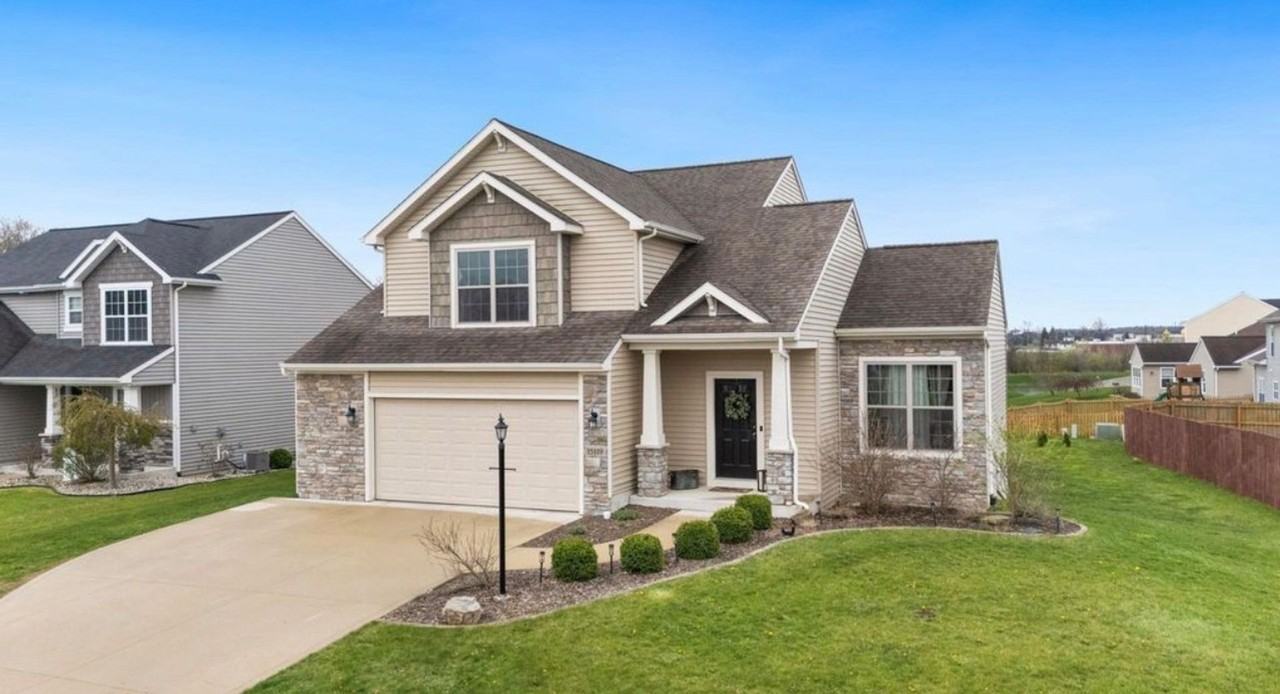 15119 Whitaker Dr - Photo 2 of 6
