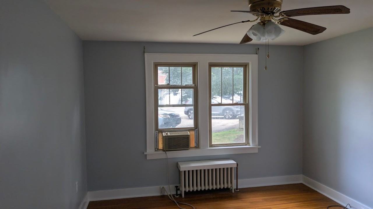 1011 California Ave #1R - Photo 5 of 7