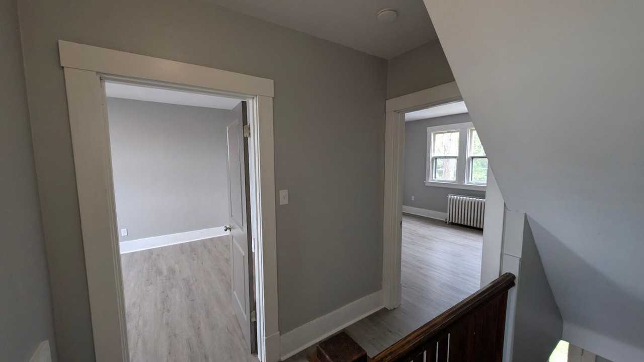 199 Saint Joseph St - Photo 4 of 8