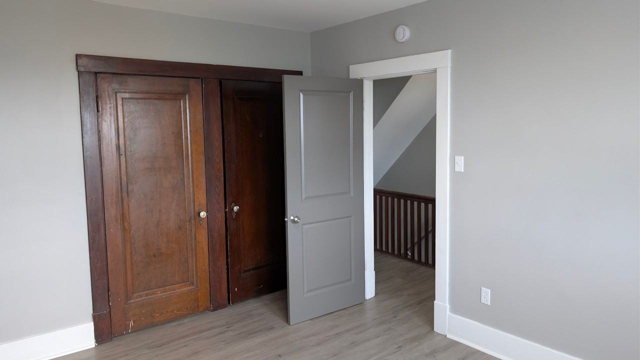 199 Saint Joseph St - Photo 5 of 8