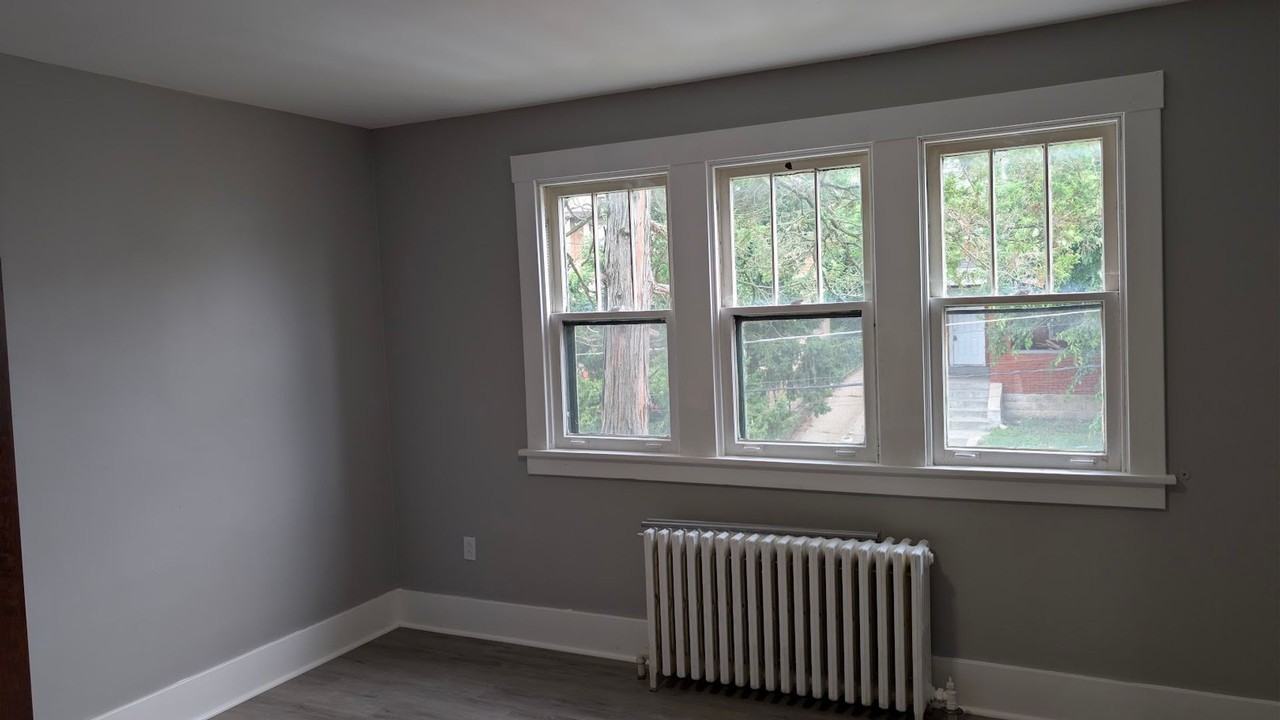 199 Saint Joseph St - Photo 6 of 8
