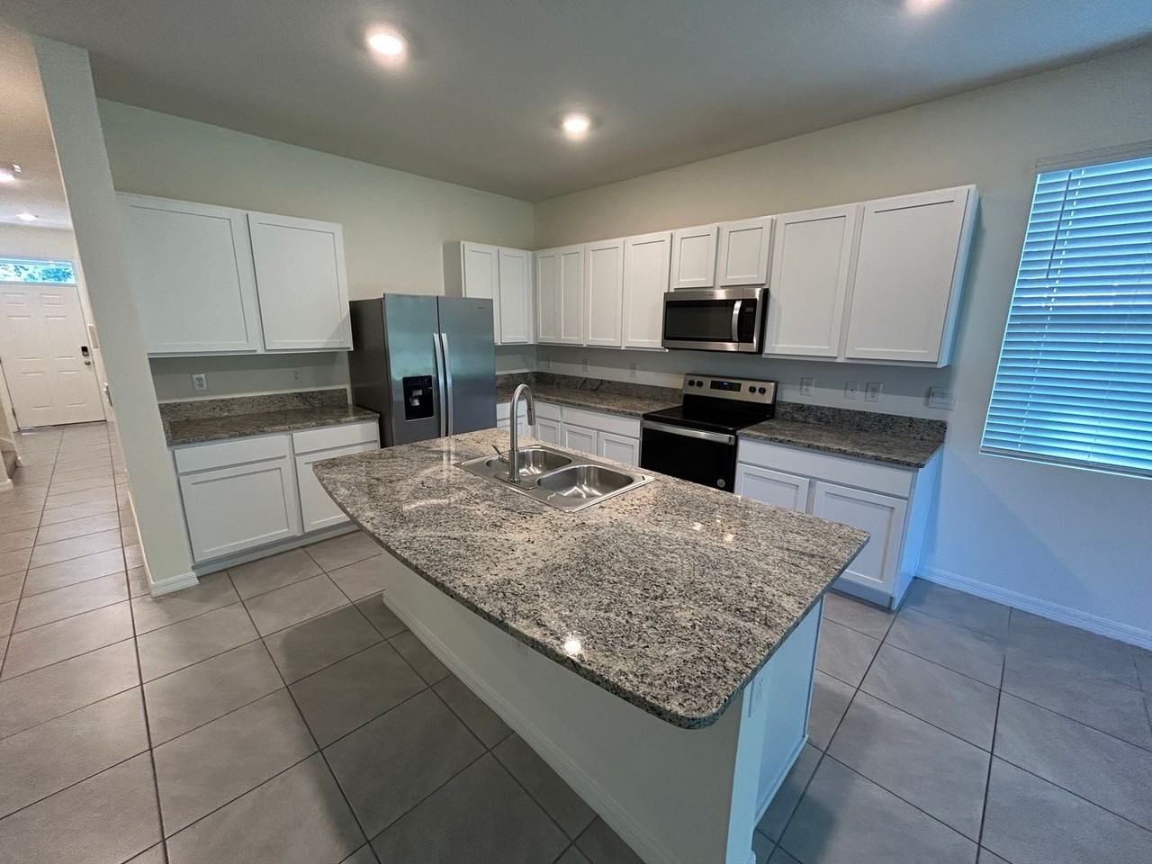 8736 Milestone Dr - Photo 6 of 20