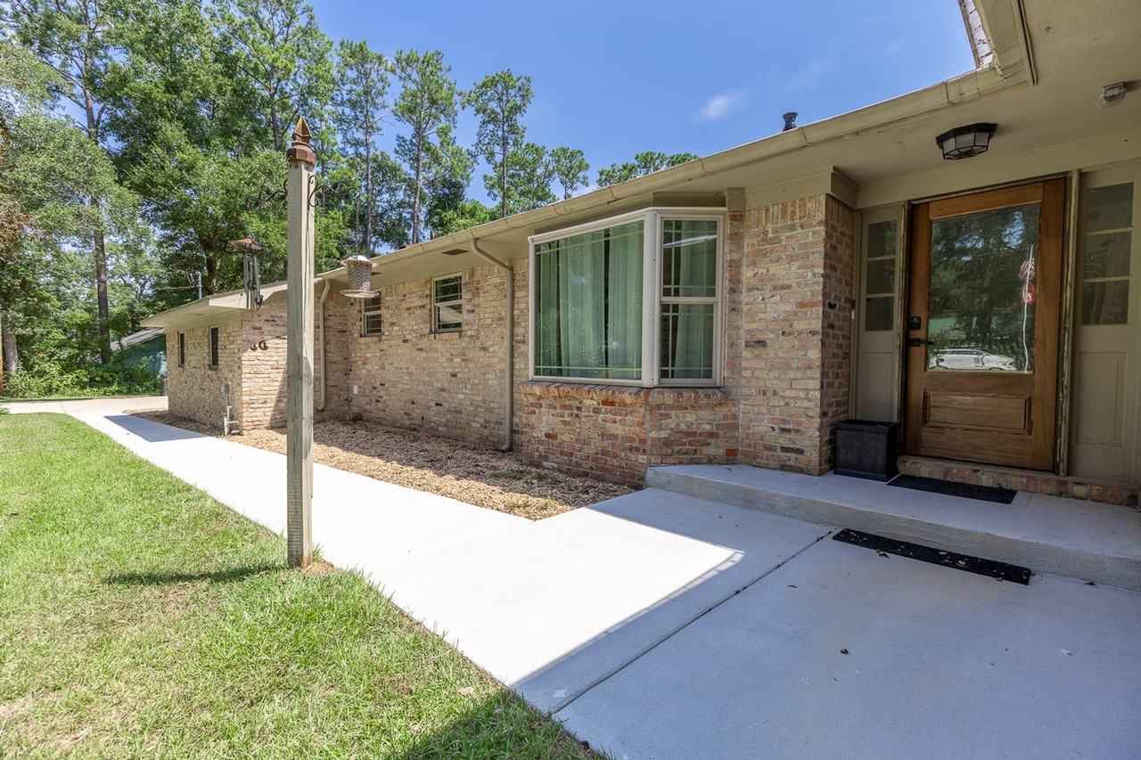 10736 Pecan Dr - Photo 3 of 25
