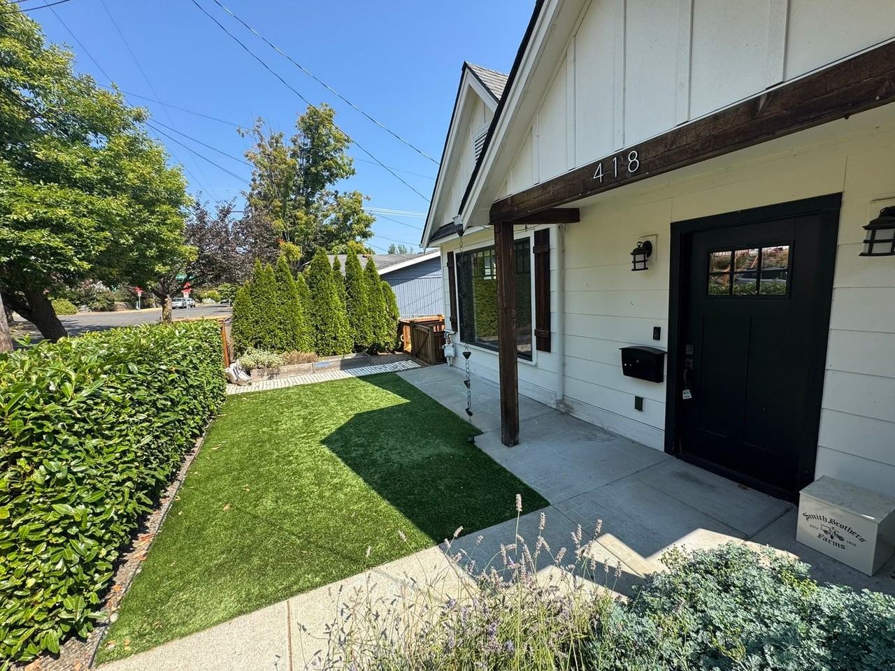 418 20th Ave - Photo 2 of 29