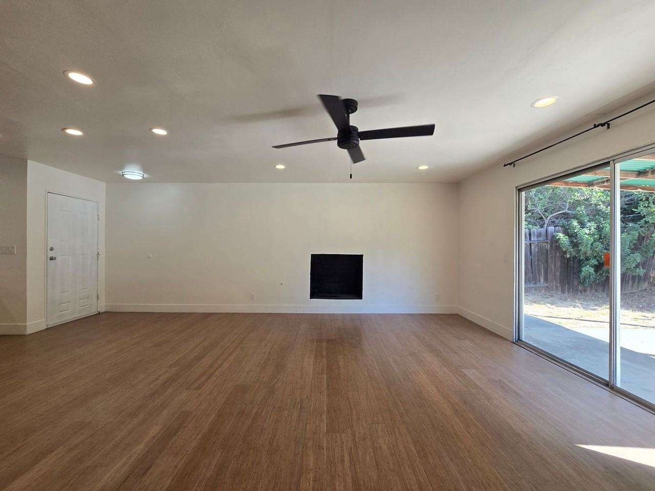 6046 Reo Pl - Photo 3 of 26