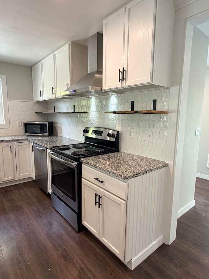 323 N Kentucky Ave - Photo 5 of 36