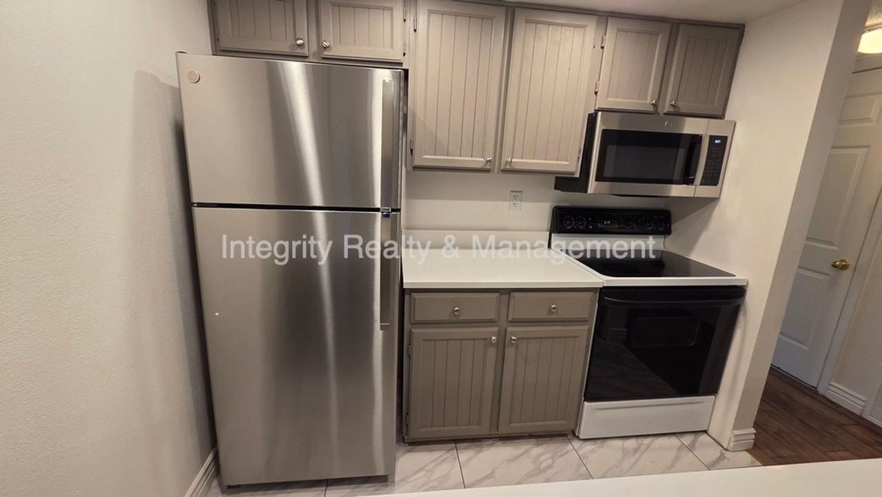 1782 Trenton St #6 - Photo 7 of 21