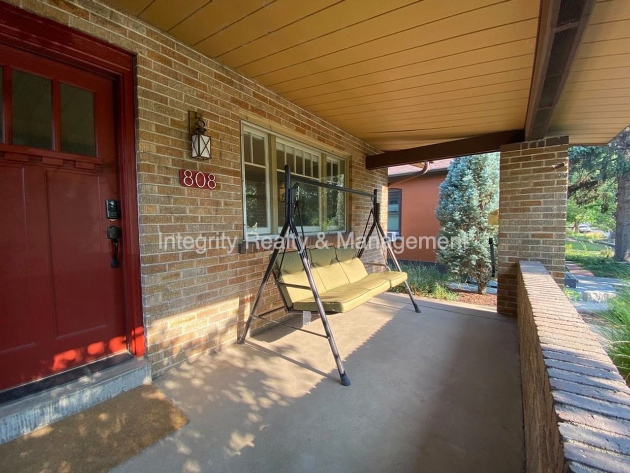 808 S Grant St - Photo 6 of 30