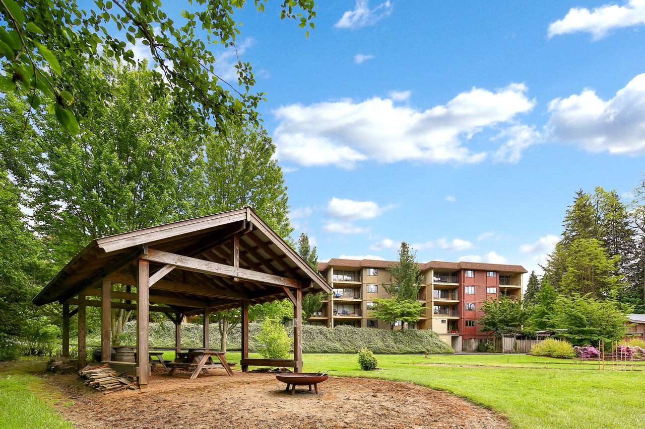 La Villa Apartments - Photo 7 of 50