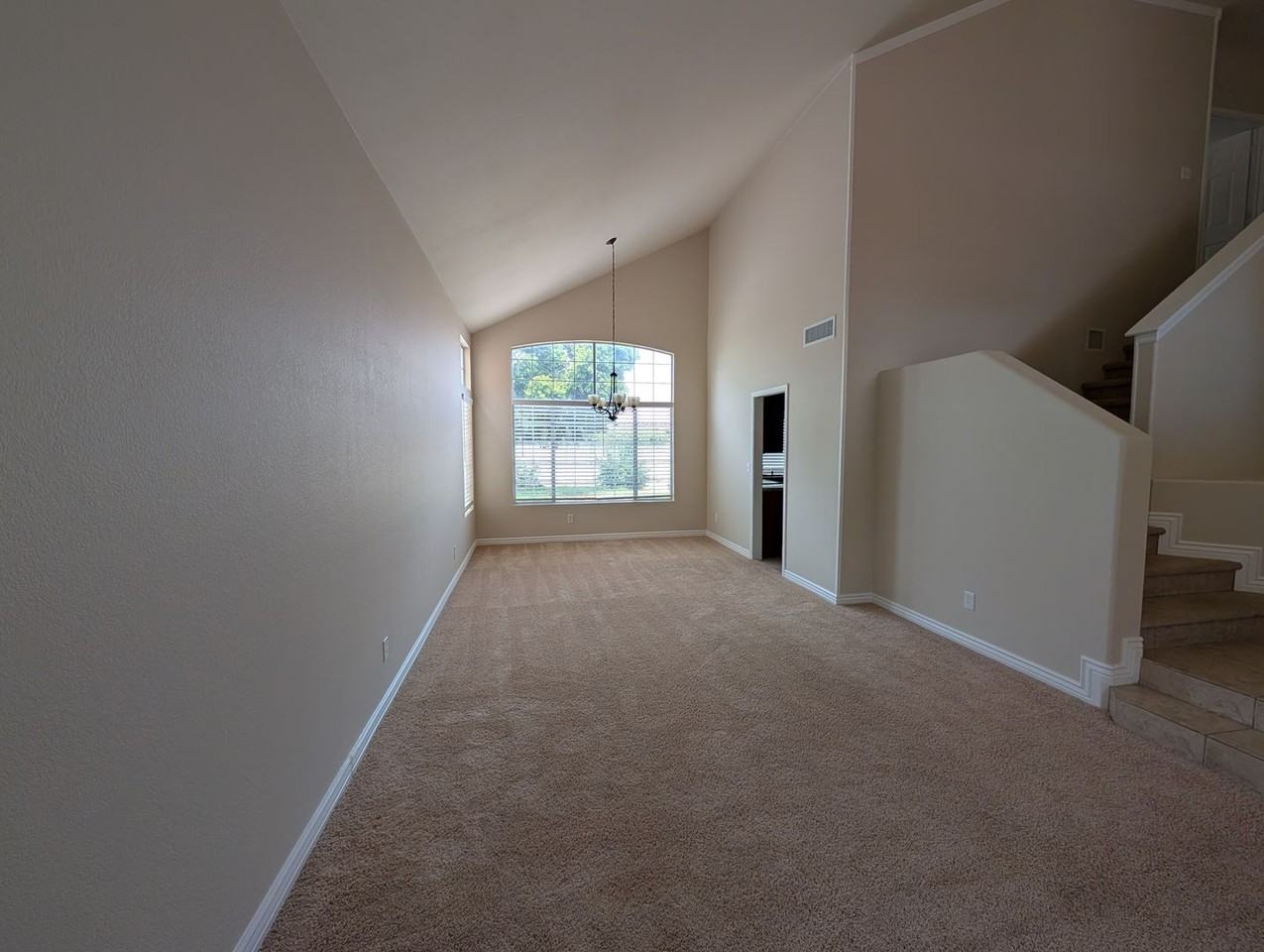 15219 S 47th St - Photo 4 of 35