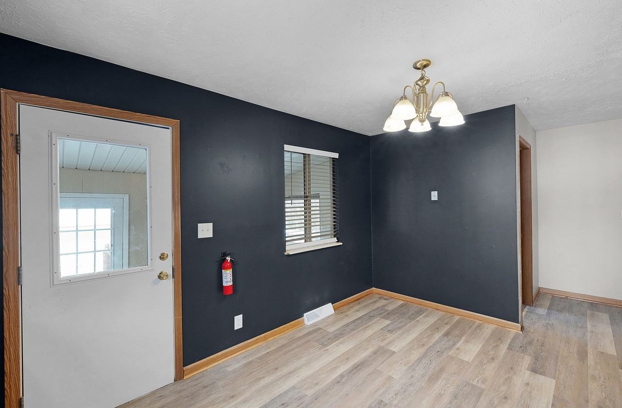 4306 Walter Ave - Photo 3 of 50
