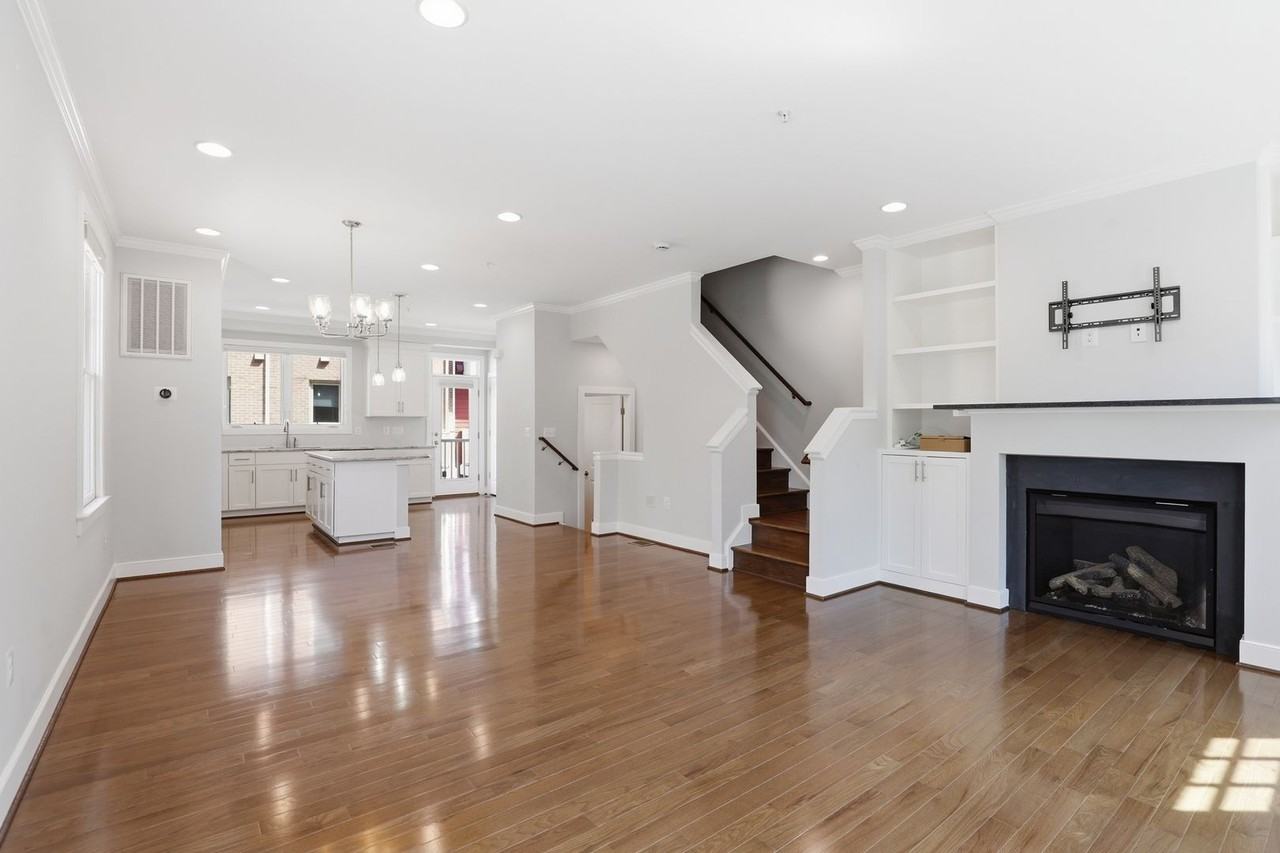 917 Parker Gray School Way - Photo 4 of 26