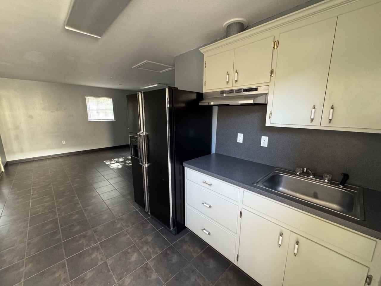 2232 N 41st St - Photo 5 of 15