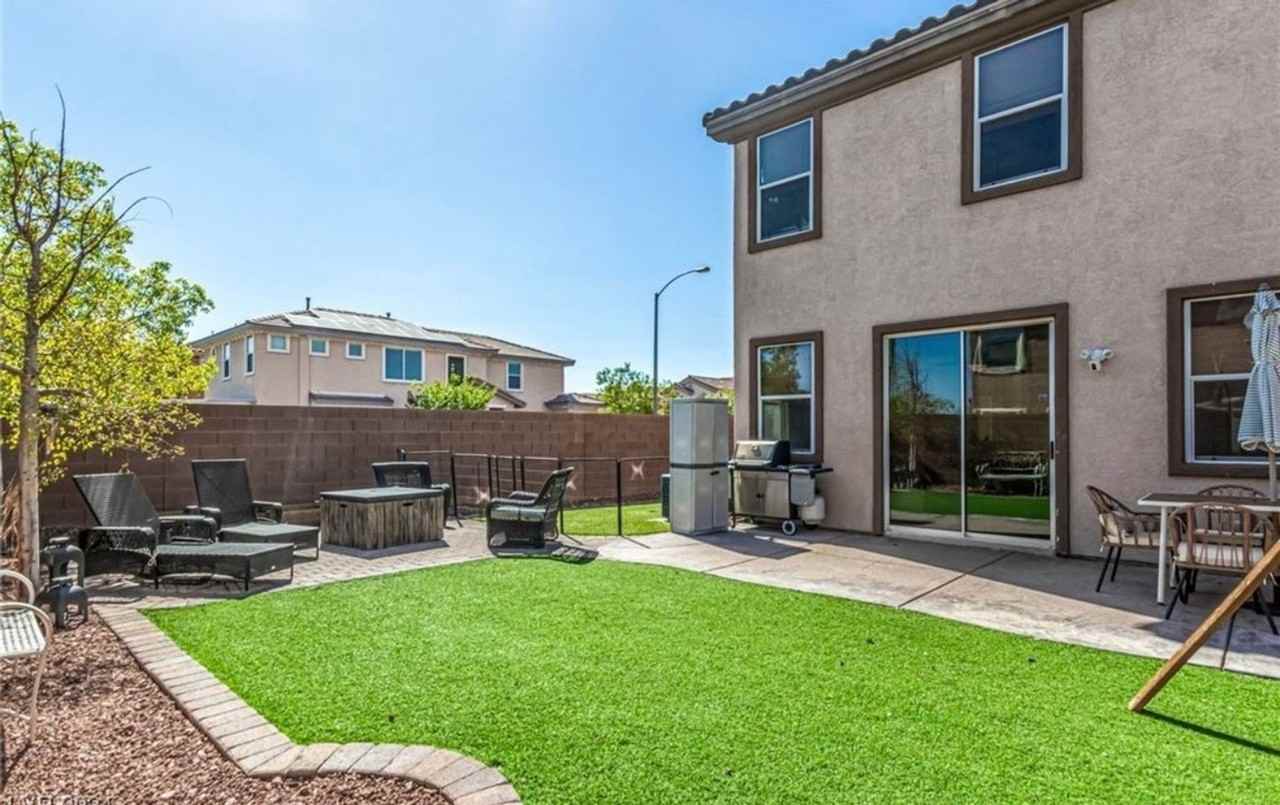 7514 Dobroyd Dr - Photo 2 of 10