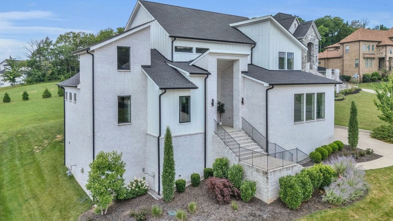 6409 High Top Ct - Photo 3 of 50