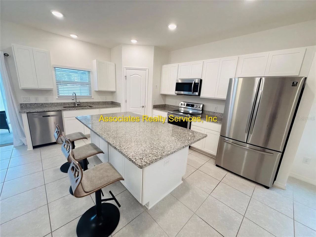 12547 Nw 7th Pl - Photo 3 of 22