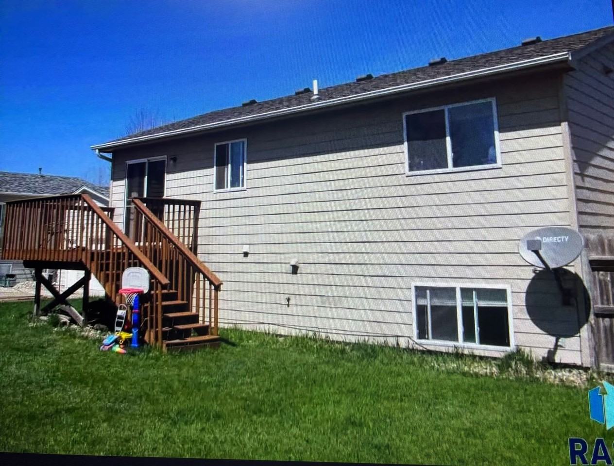 6205 W 66th St - Photo 3 of 7