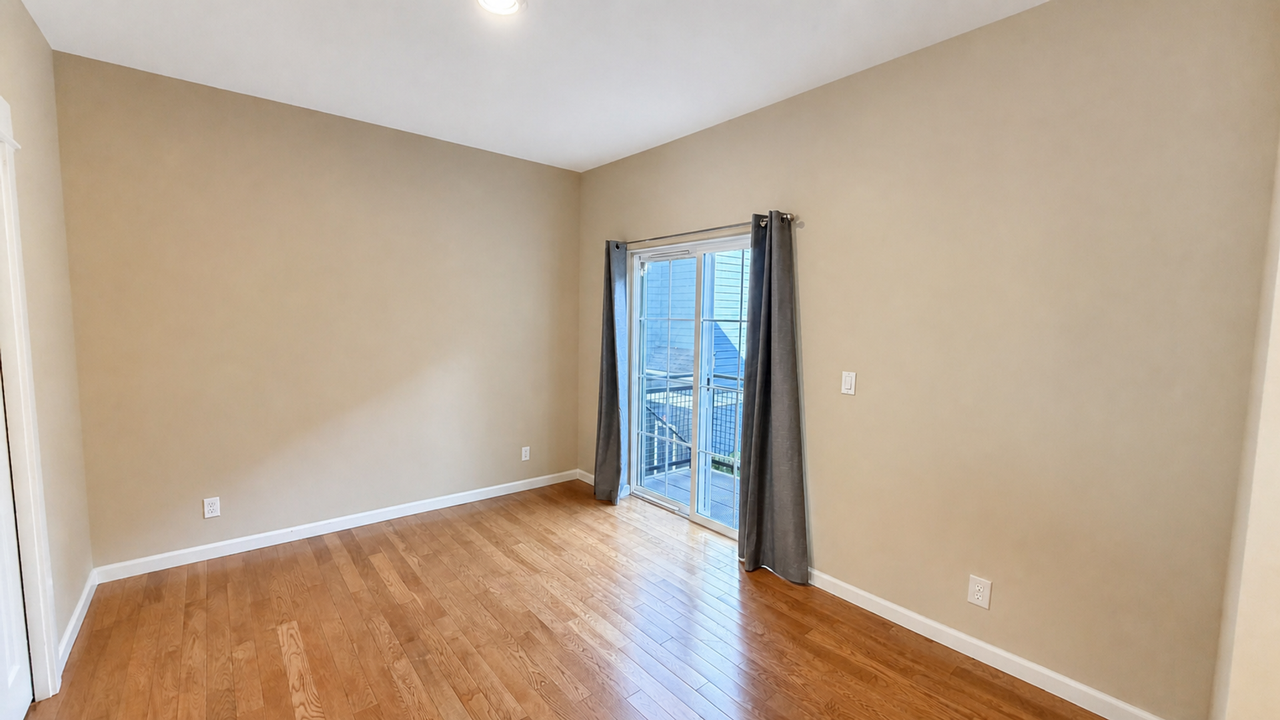 931 4th Ave Ne - Photo 6 of 19