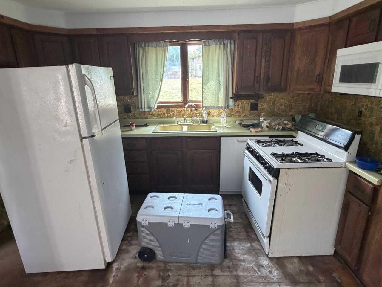 1507 E Wausau Ave - Photo 2 of 13