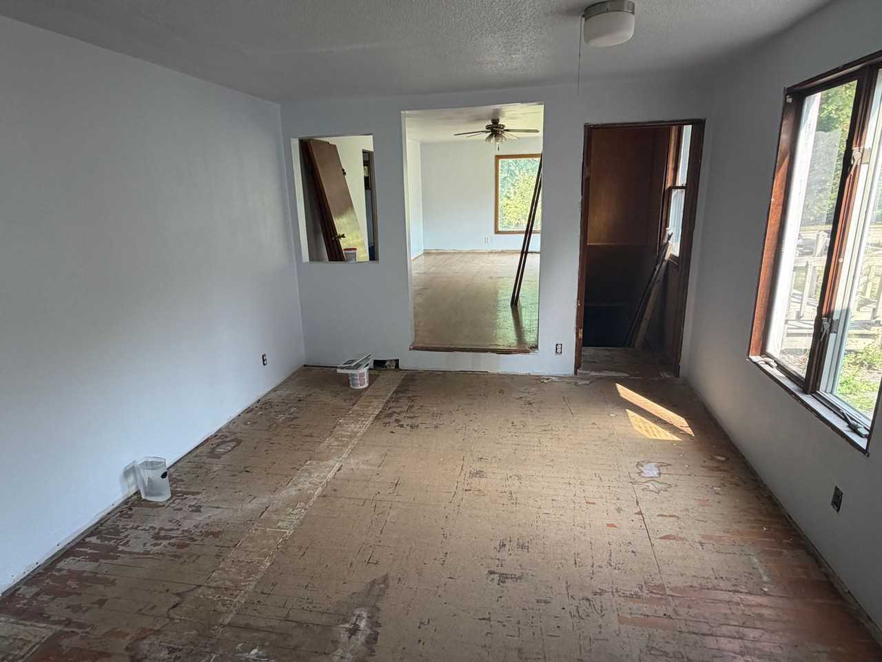 1507 E Wausau Ave - Photo 3 of 13