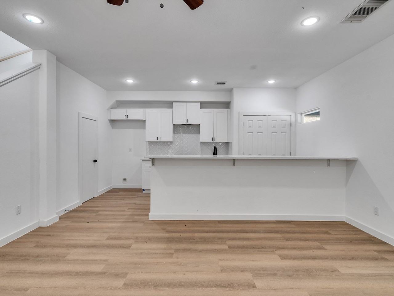 8407 Mahalia Dr #A - Photo 3 of 26