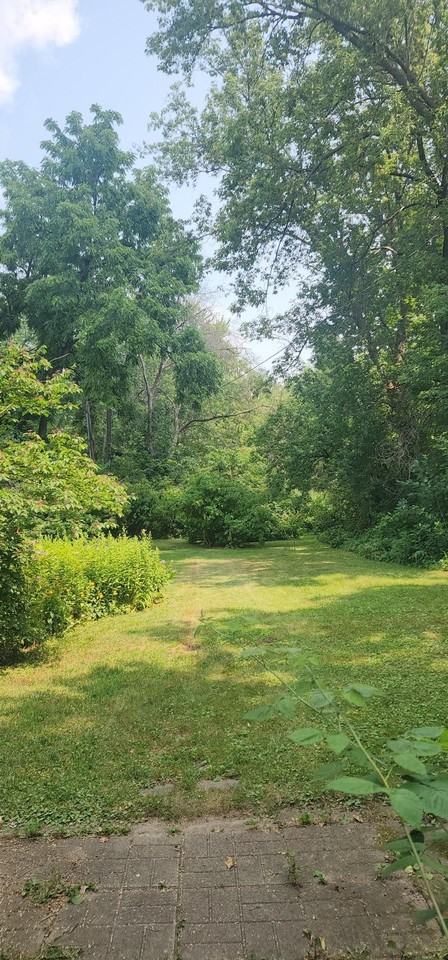 208 Lake Blvd S - Photo 6 of 14