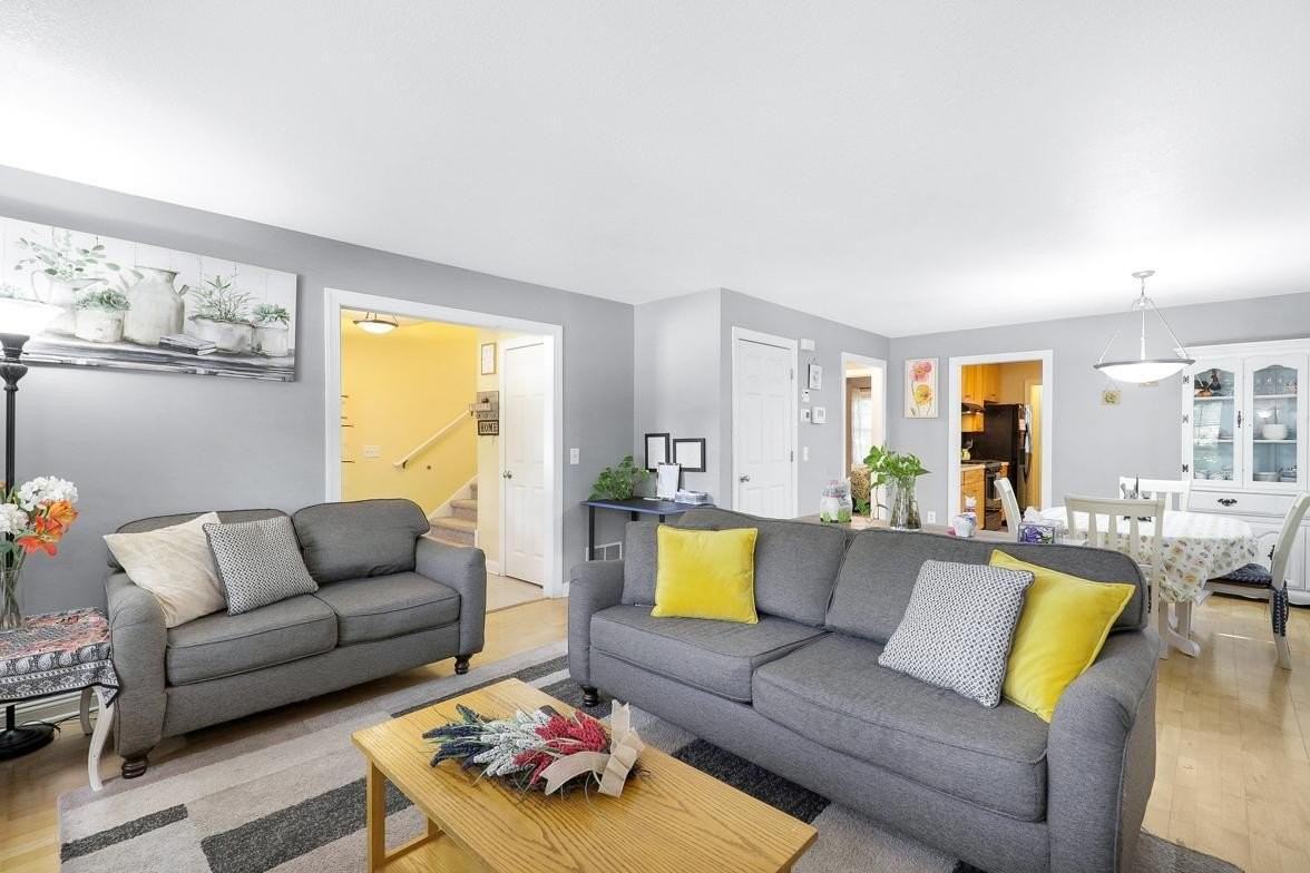 582 State St - Photo 7 of 31