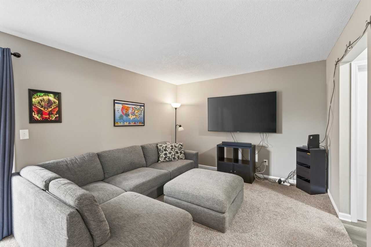 459 Mailand Ct S - Photo 2 of 34