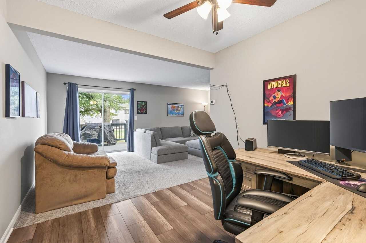 459 Mailand Ct S - Photo 7 of 34