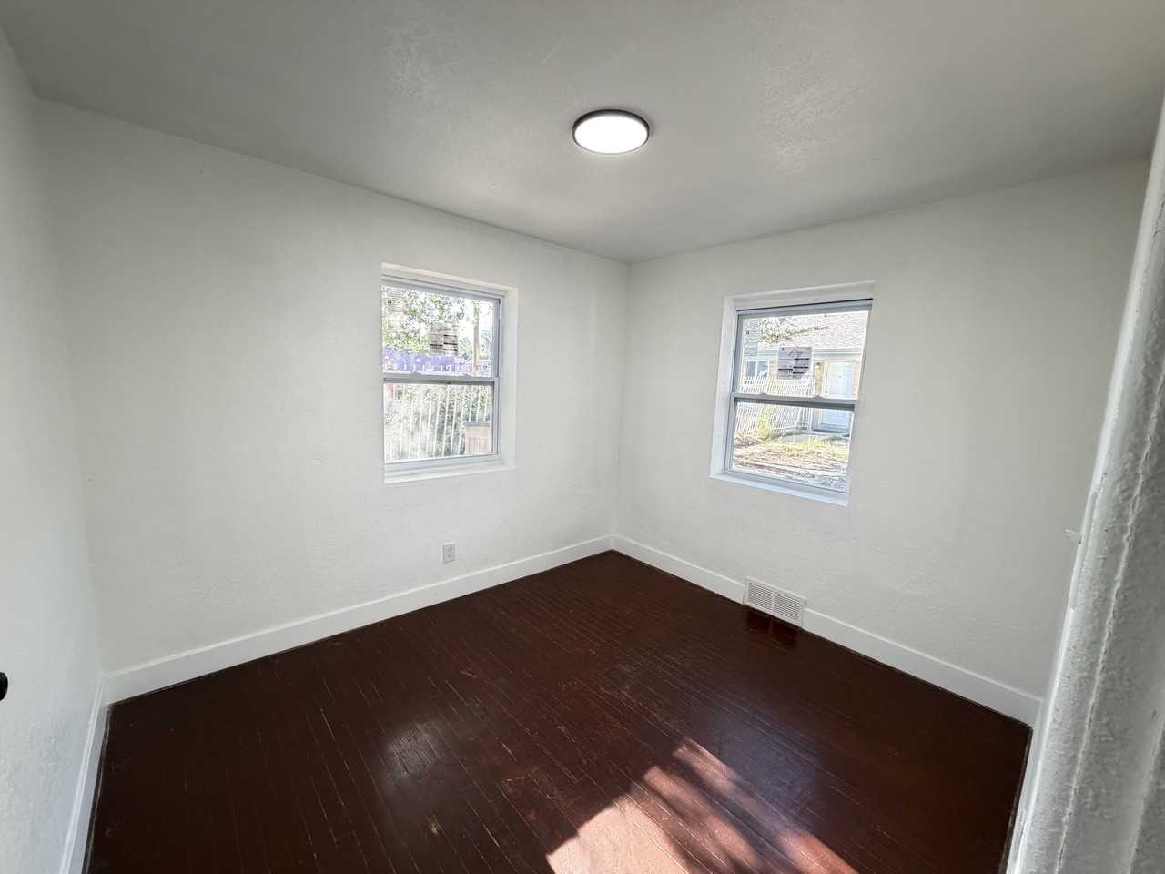 1462 Elmira St #NA - Photo 4 of 5