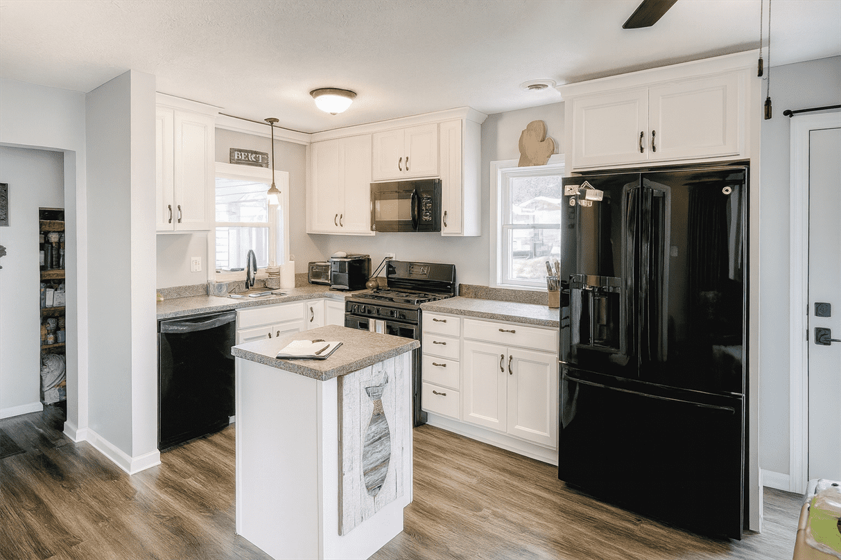 1136 Lakeshore Dr #NA - Photo 3 of 11