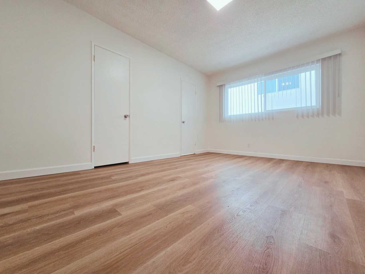 830 Crenshaw Blvd #7 - Photo 5 of 11