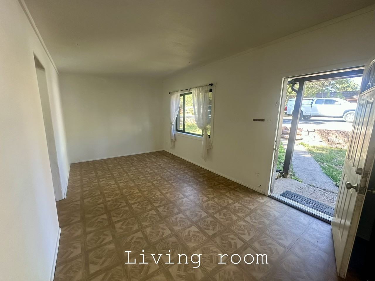 325 S Paseo Del Flag #NA - Photo 7 of 16