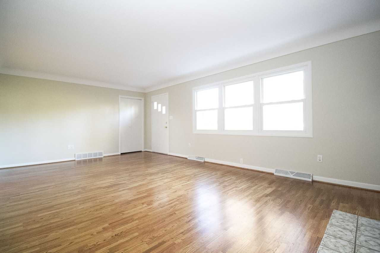8253 Erie St #NA - Photo 3 of 24