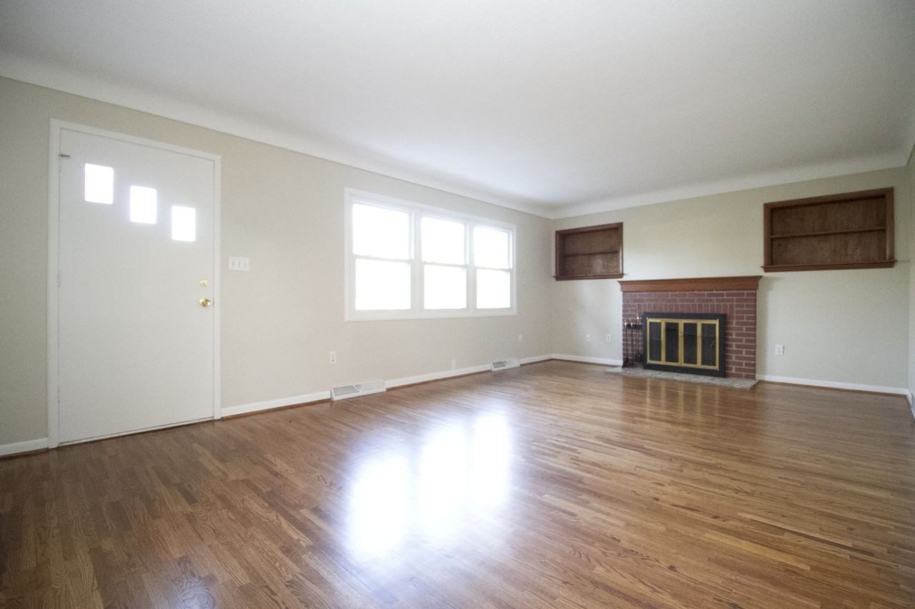 8253 Erie St #NA - Photo 4 of 24
