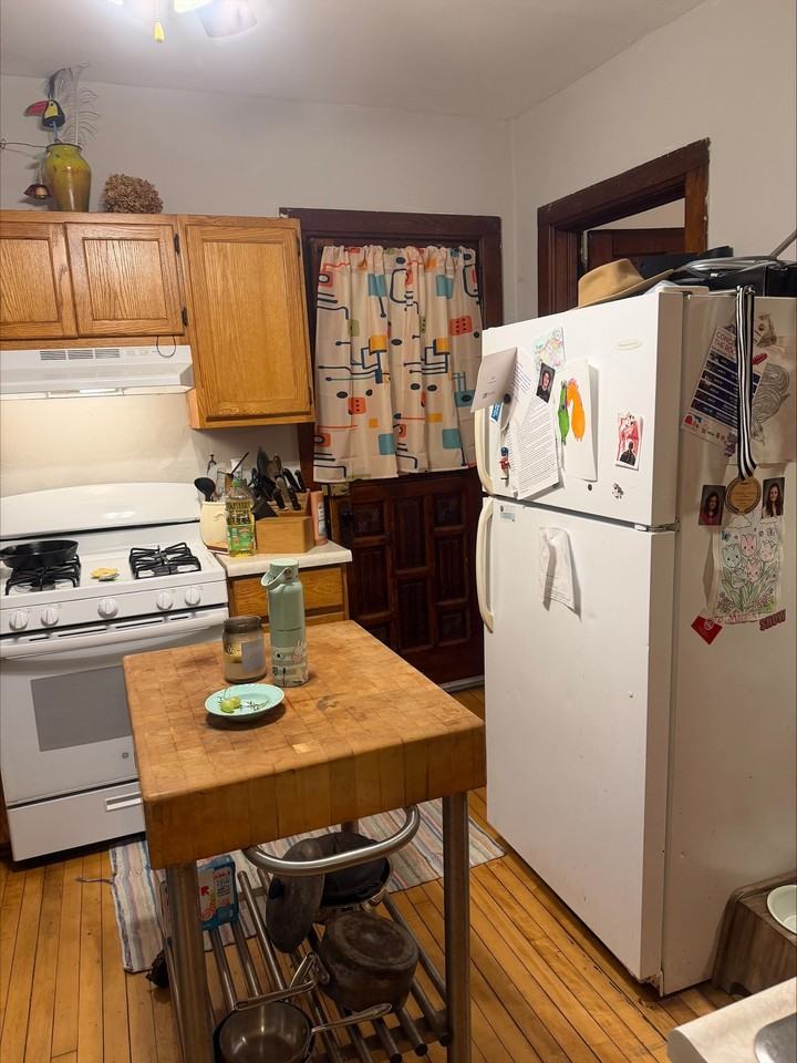 1214 E Mifflin St #1 - Photo 5 of 11