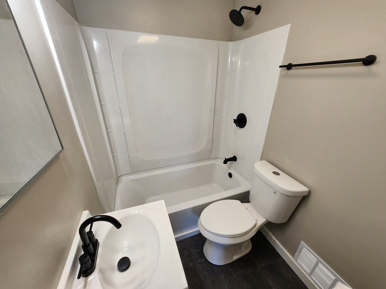 419 Lillian Ave #NA - Photo 7 of 10
