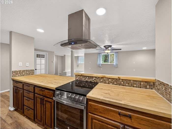 14811 Ne 249th St - Photo 4 of 10