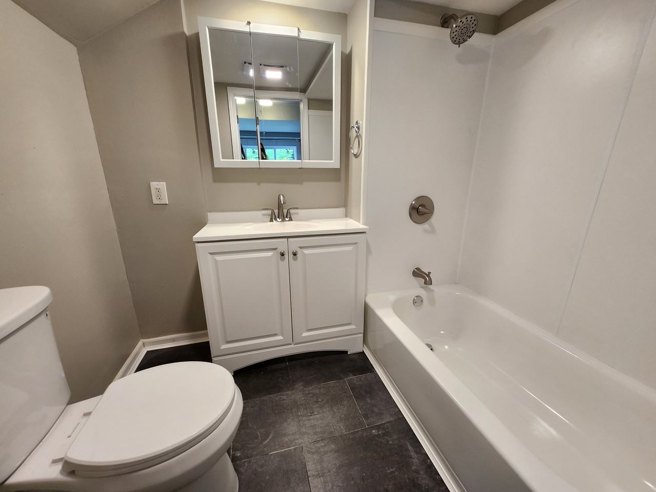137 Burdick Ave #NA - Photo 4 of 16