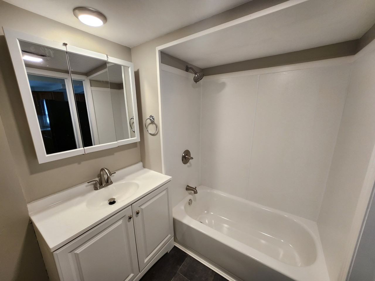 137 Burdick Ave #NA - Photo 5 of 16