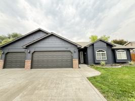 featured image of 725 W Miranda Ave #NA